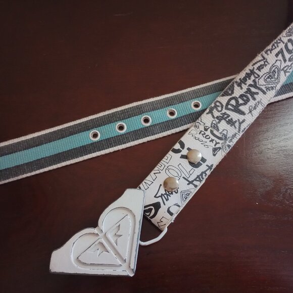 Vintage ROXY Reversible Belt with Buckle White Black Graffiti Blue Stripe Y2K - Picture 6 of 8